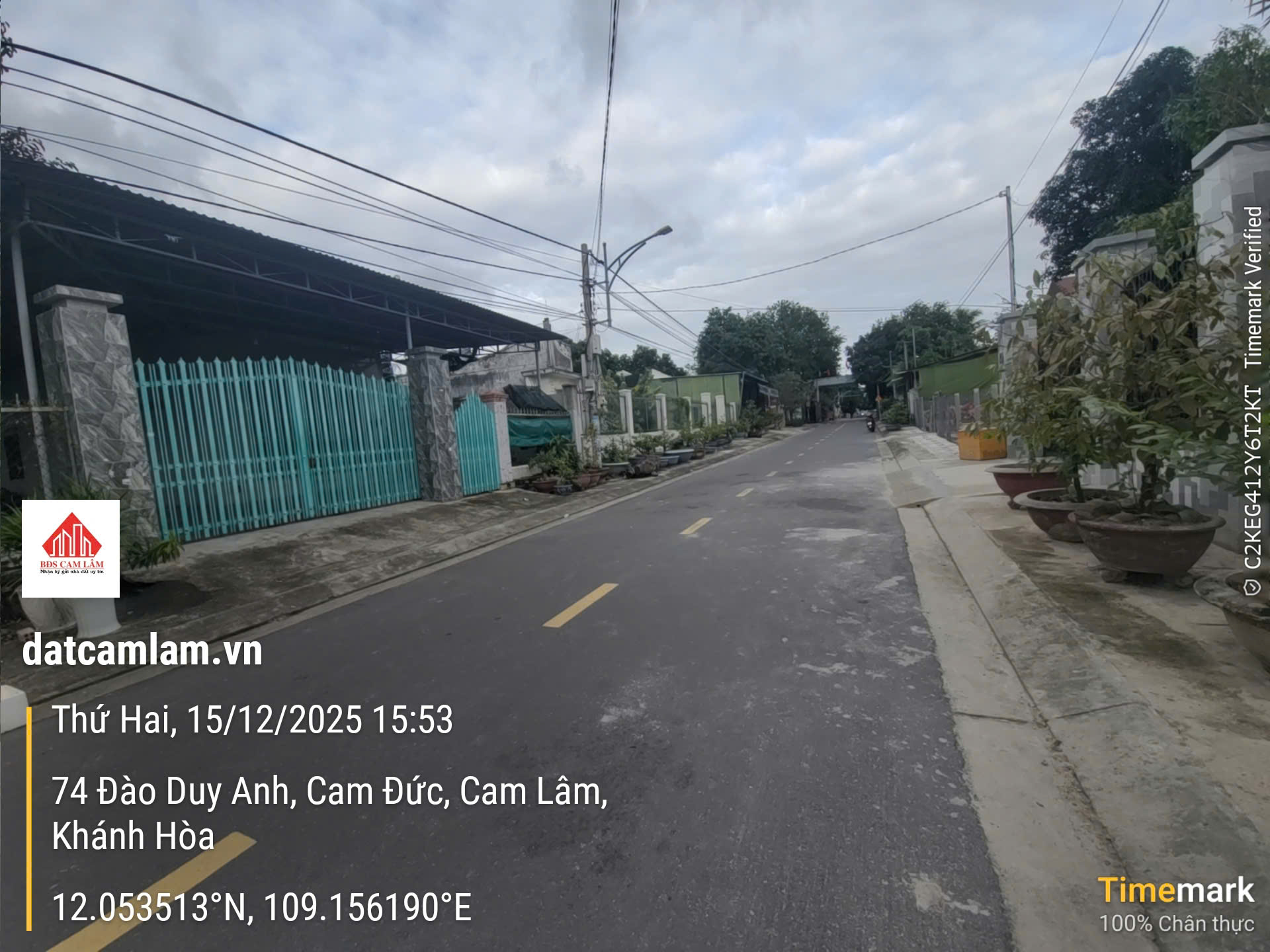 Bán đất thổ cư Khu bàn cờ Cam Đức đường Đào Duy Anh giá 630 triệu/mét ngang. Gọi ngay 0969 876 162